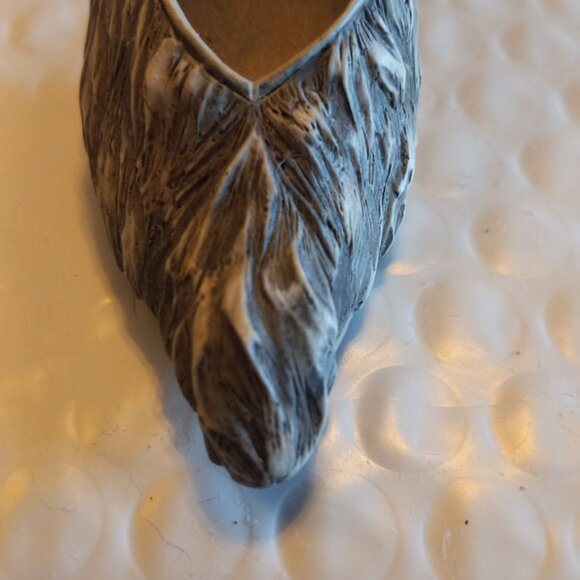 Just The Right Shoe  By Raine Lone Wolf Mini Figurine 25122 - Picture 6 of 11